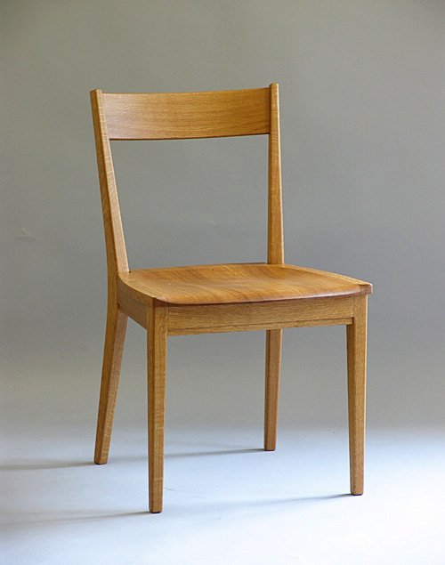 �_�C�j���O�`�F�A�|507�̎ʐ^2